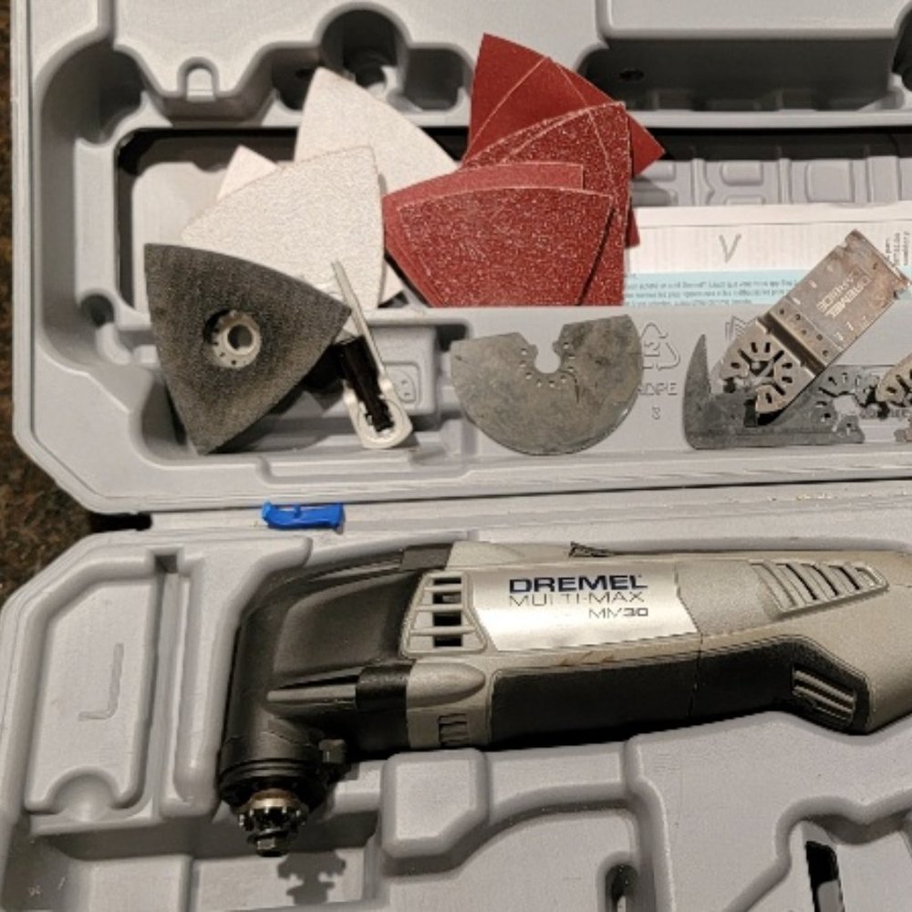 Dremel Multi-Max MM30 Multi Tool Variable Speed w/accessories